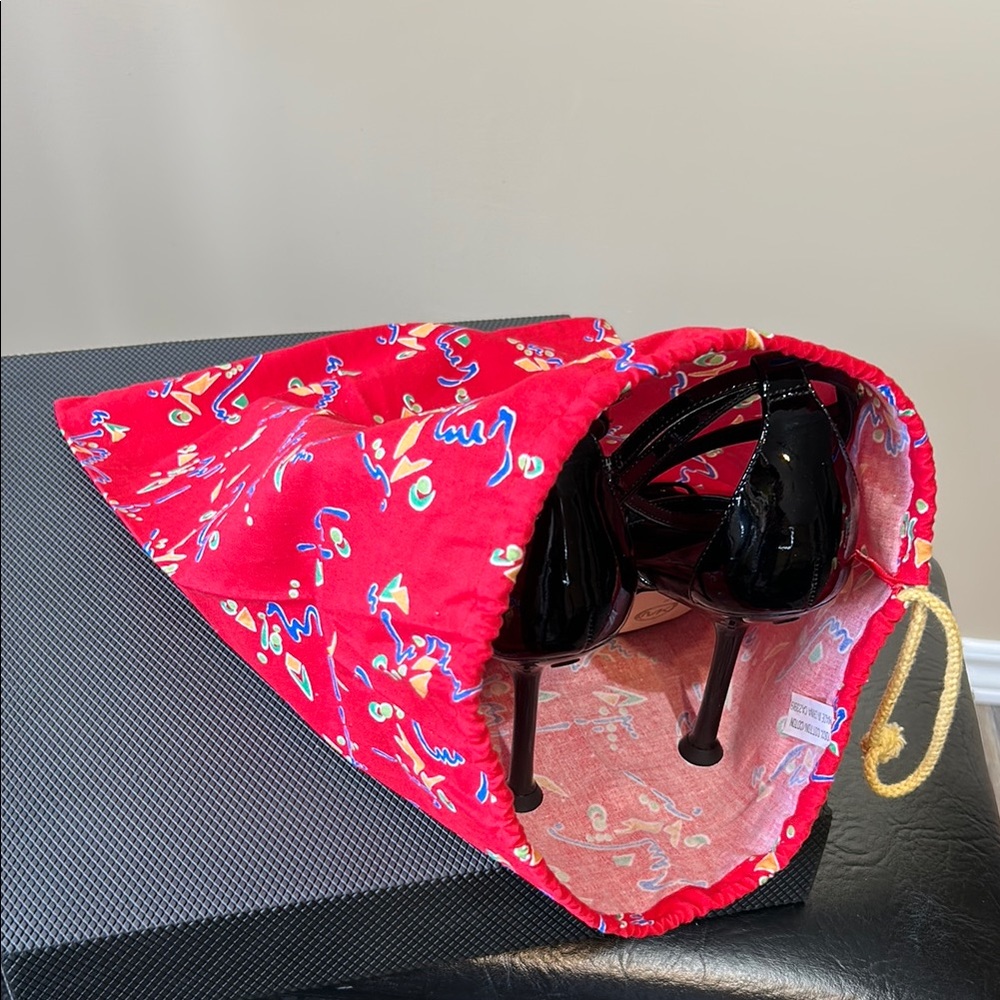 Drawstring Travel Shoe Bag - Picture 5 of 7